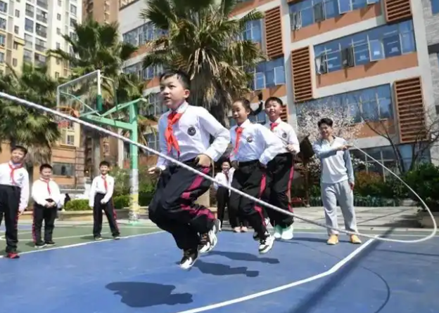 深化推进全区教师的教育才能和专业素质进步课堂教育质量 深化推进全区教师的教育才能和专业素质进步课堂教育质量